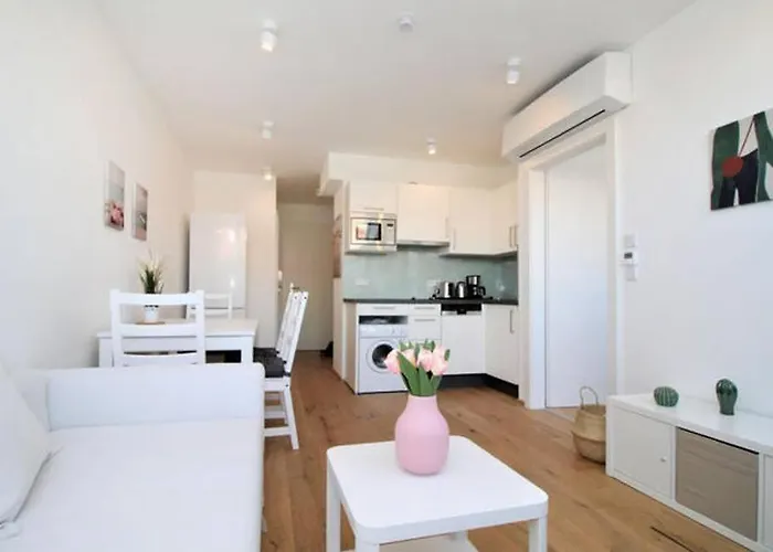 City-center Rooftop-apartment * Відень
